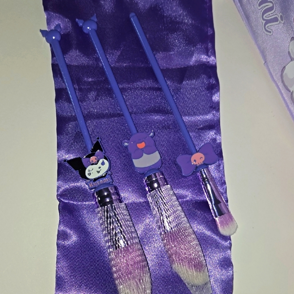 Kuromi Purple Cosmetic Bag Set - Picture 3 of 9